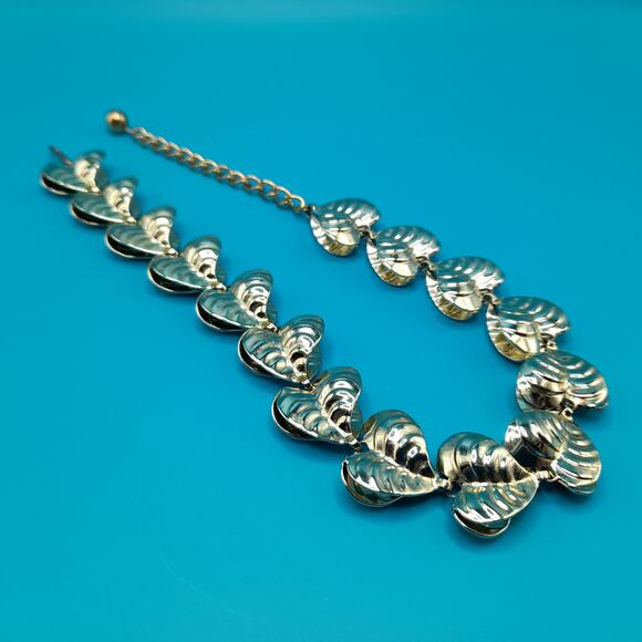 Vintage Heart Leaf Choker Necklace, Length 15 1/2 Inches - Picture 8 of 10